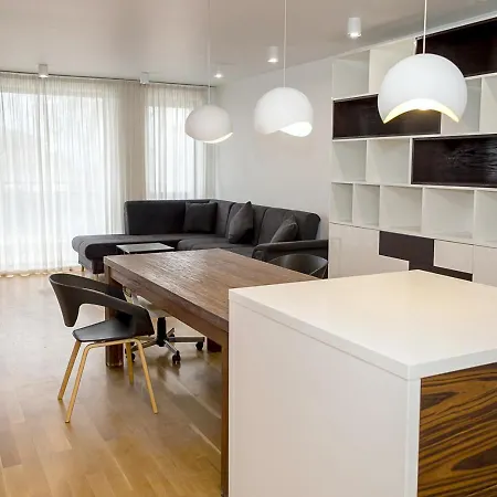 Apartment Modern Elegance In - Spacious 3-bedroom By Flat Mаnаger